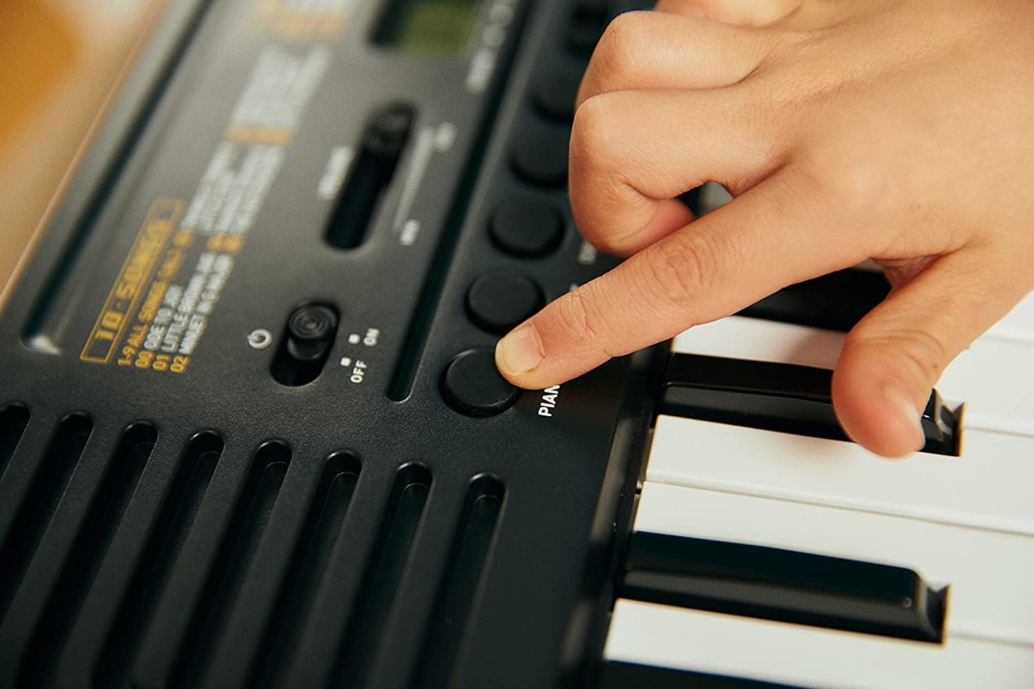 Casio tone SA-51 32 Keys Mini Keyboard With Adapter