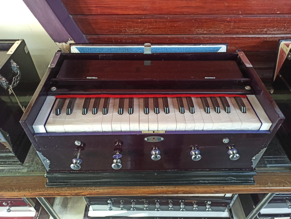 Sharma 5 Stopper 39 Keys Single Bellow Harmonium