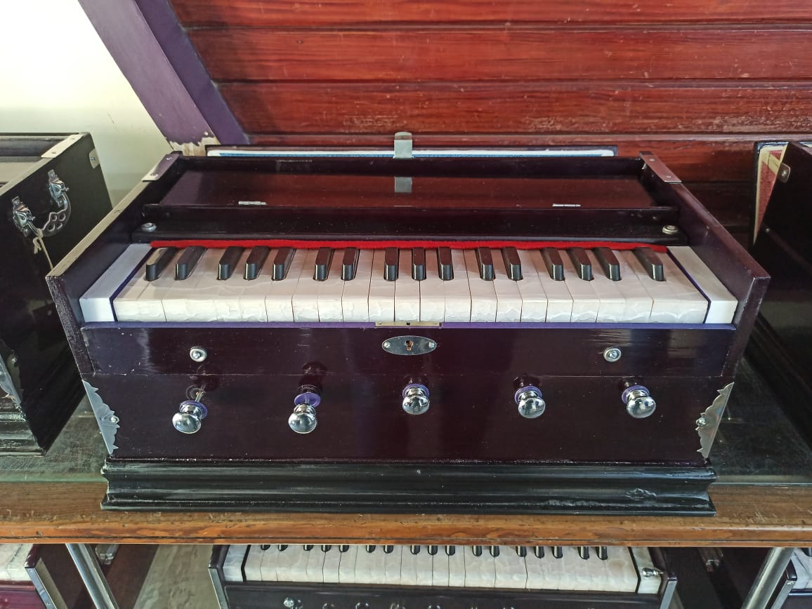 Sharma 5 Stopper 39 Keys Single Bellow Harmonium