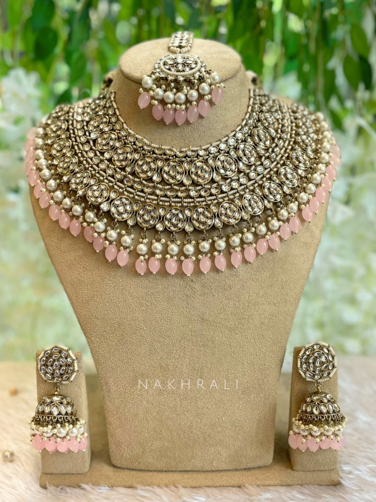 Rosy Radiance Necklace Set