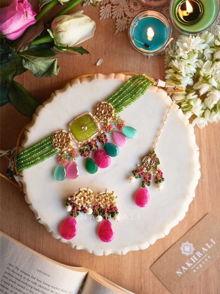 Vairi Multicolor Kundan Beaded Choker Set with Earrings and Maang Tikka