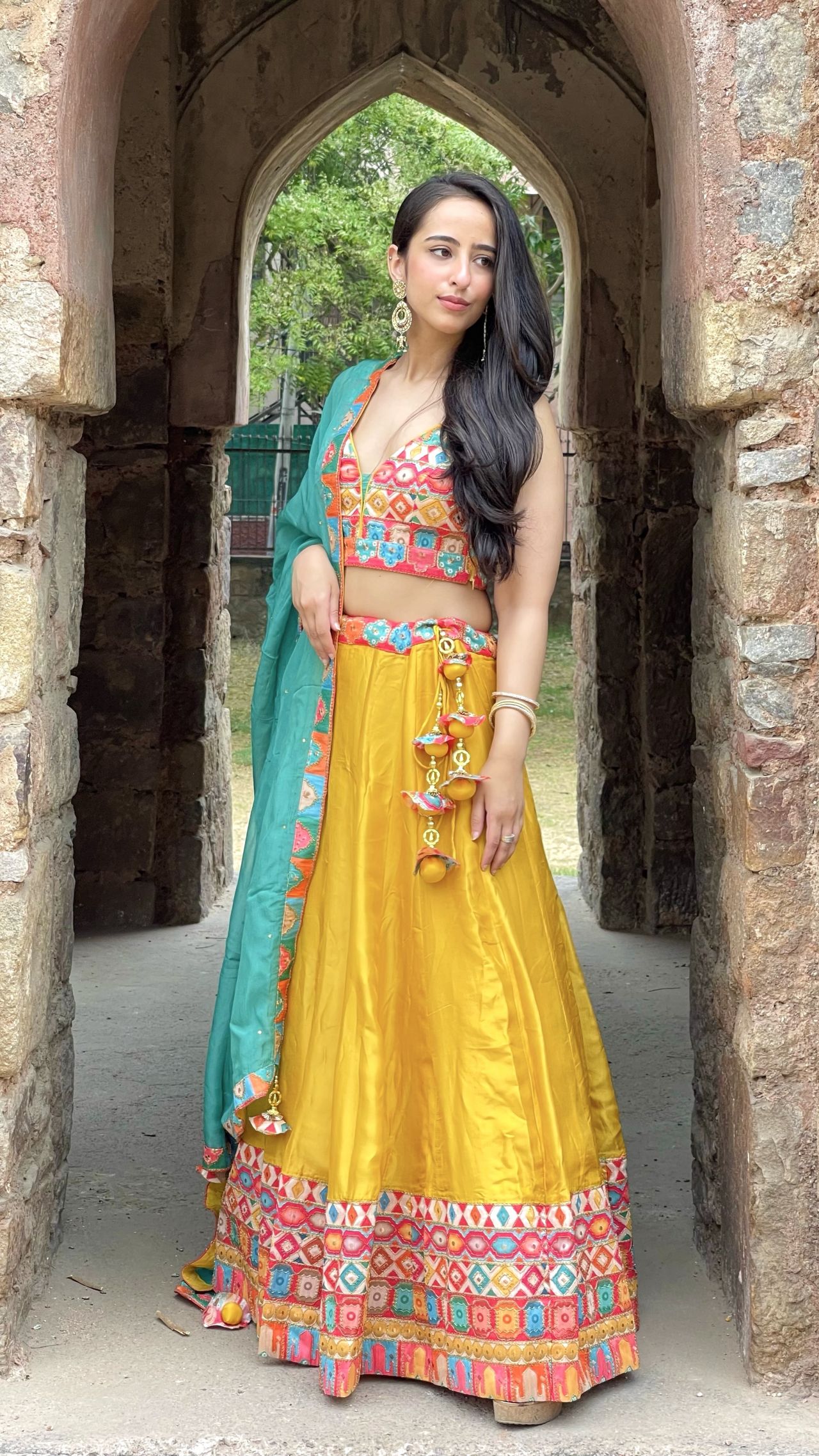 Top 10 Haldi Outfits for the Bride and Her Tribe