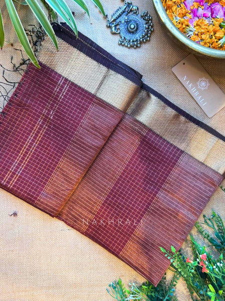 Vasundhara Rust Maheshwari Zari Check Saree with Running Blouse Piece