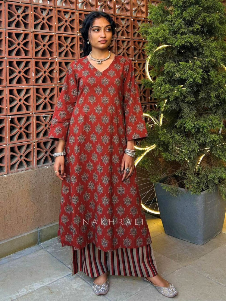 Image of Sootra Maroon Block Print Cotton Pant Kurta Set