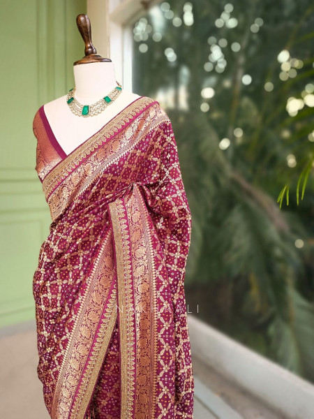 Maroon bees saree