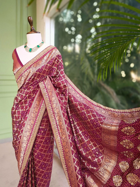 Maroon bees saree