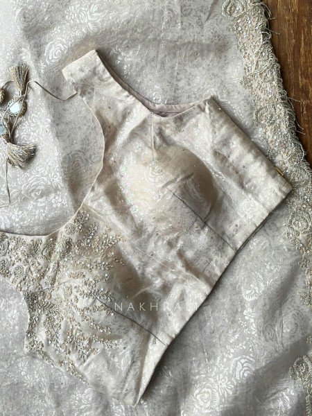 Silverleaf Veil Off White Saree with Readymade Blouse