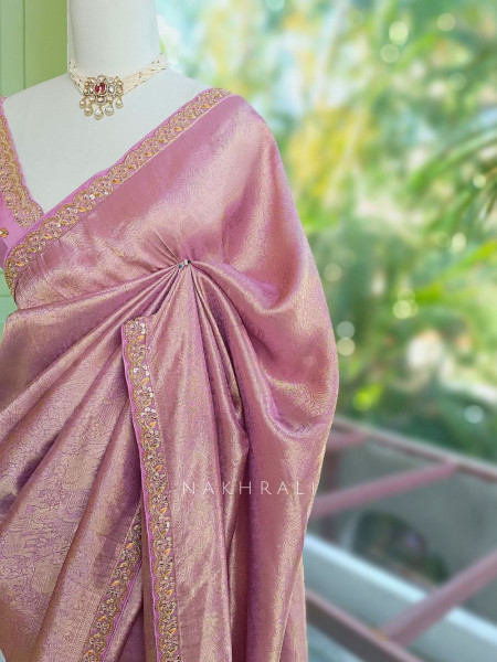Rivora Purple Zari Woven Saree with Ornate Border Design