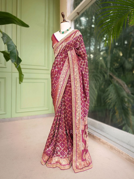 Maroon bees saree