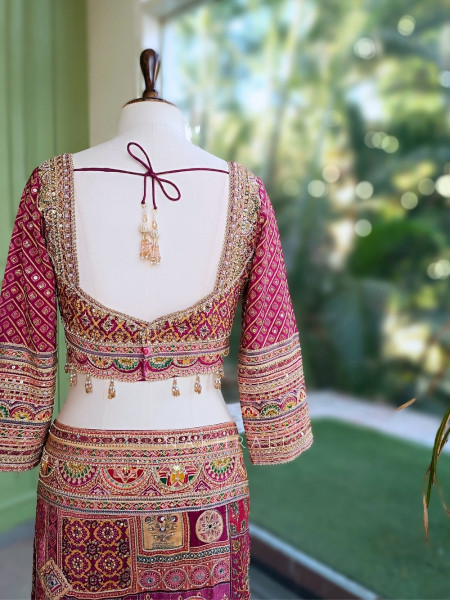 Guzel Wine Gajji Silk Saree with Mosaic Print