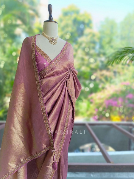 Rivora Purple Zari Woven Saree with Ornate Border Design