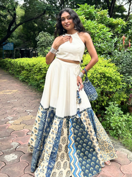 Indraneeli White Slub Cotton & Mulmul Cotton Navratri Lehenga Choli Set