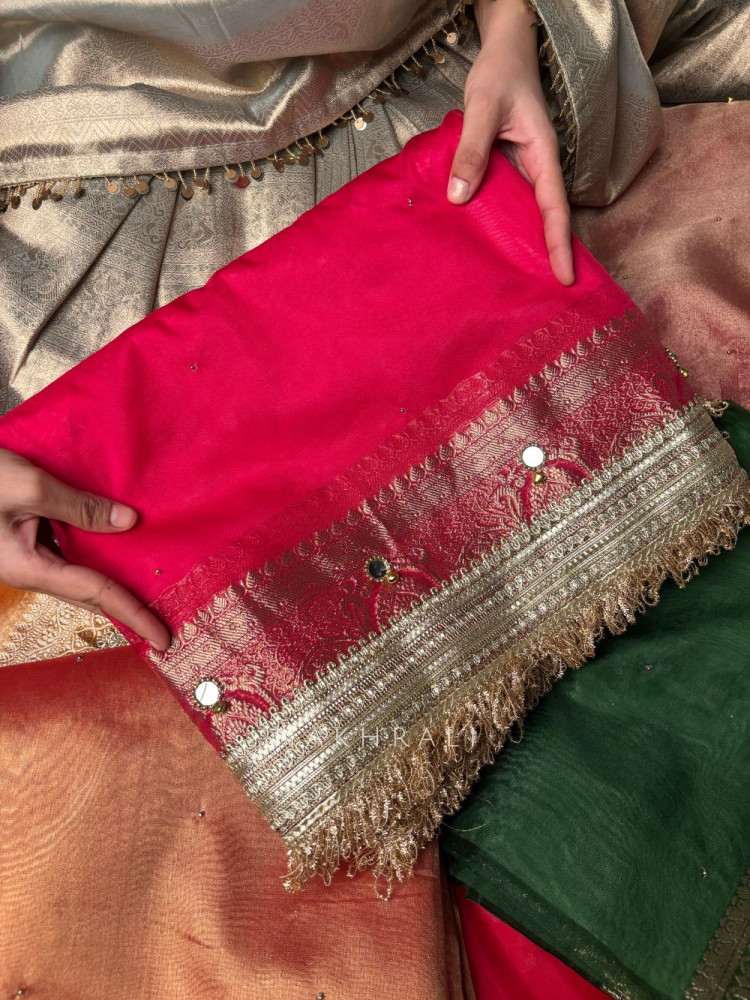 Image of Begum-e-Aftab Red Tissue Organza Silk Saree