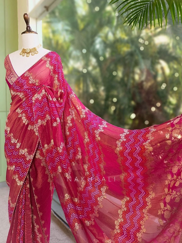 Image of Morvyn Magenta Saree with Bandhani Print and Zari Weave