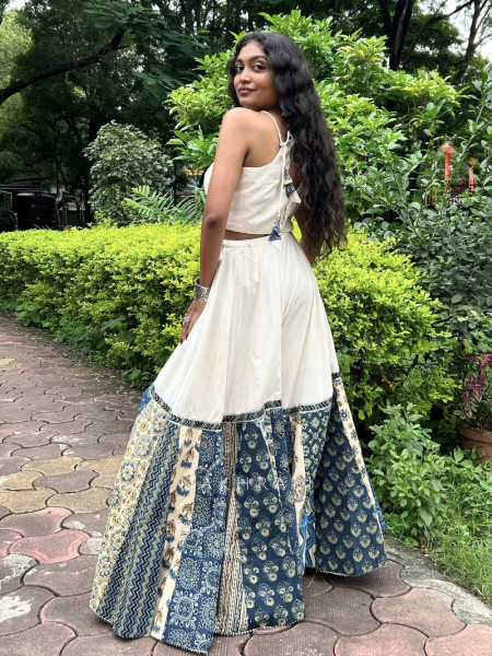 Indraneeli White Slub Cotton & Mulmul Cotton Navratri Lehenga Choli Set