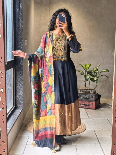 Zirak Black  Anarkali Set