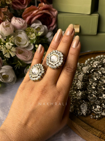 Zeenatara White Bridal Polki Jewellery Set