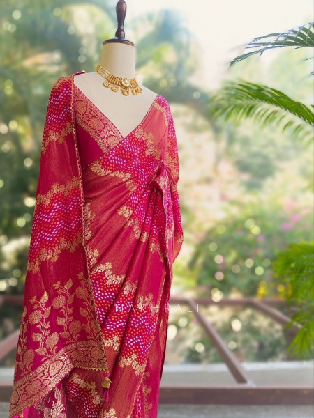 Morvyn Magenta Saree with Bandhani Print and Zari Weave