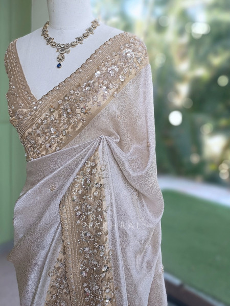 Lumessa Off White Saree with Running Blouse Piece