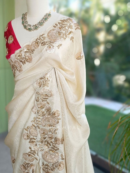 Dimensional Petal Cream Saree with Running Blouse Piece
