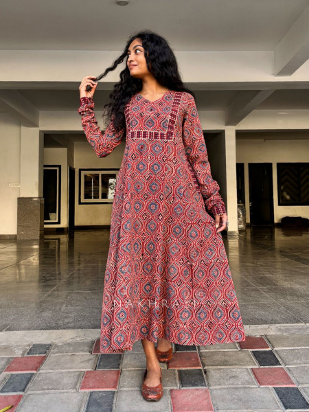 Albeli Red Cotton Printed Kurta with Side Pocket