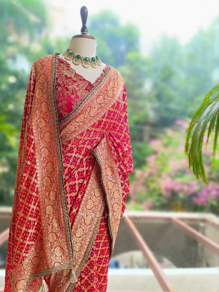 Trishna Red Georgette Silk Blend Saree With Bandhani & Banarasi Zari Work
