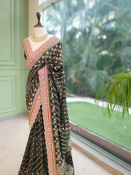 Pranika Black Georgette Saree with Running Blouse Piece