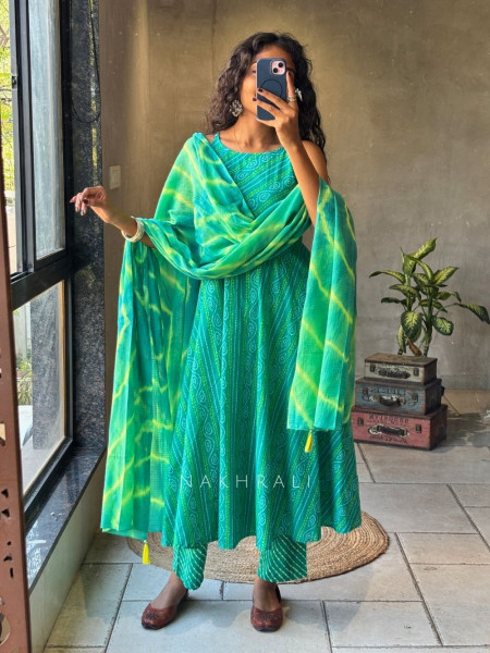 Meadow Green Cotton Suit Set with Bandhani Print