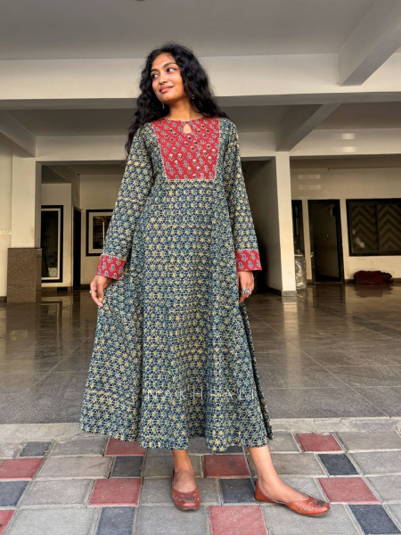 Albeli Teal Green Cotton Printed Kurta with Side Pocket