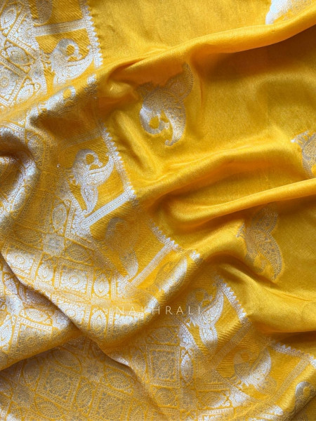 Tavira Yellow Saree with Broad Border and Unstitched Blouse Piece