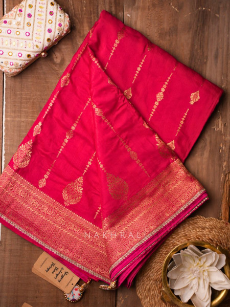 Mrignayani Magenta Saree with Embroidered Blouse & Brocade Weave