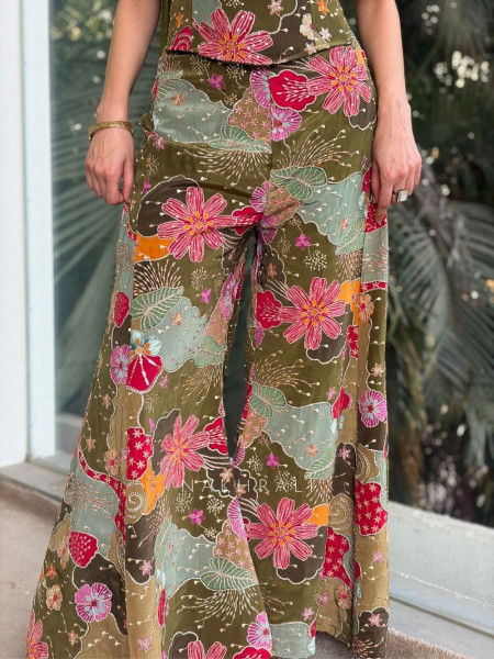 Zairyn Green Indo-Western Set with Zari and Sequin Work