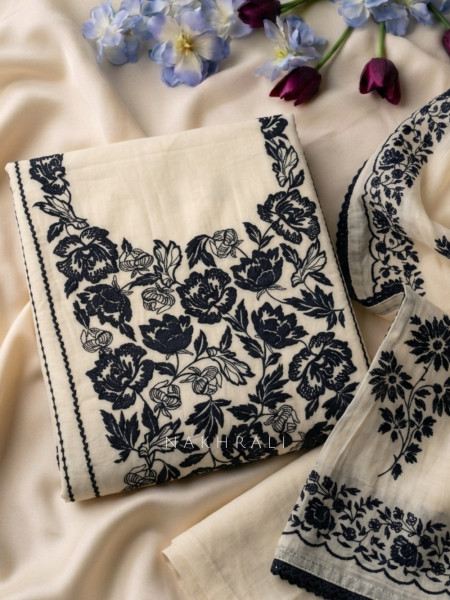 Komallika Off-White Dress Material With Floral Thread Embroidery