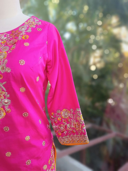 Rosvella Magenta Gharara Set with Sequin and Thread Work