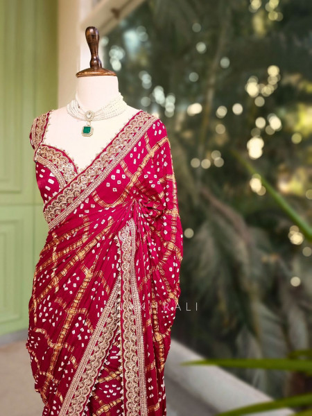 Noor-E-Riwaayat Maroon Bandhani Saree with Zari Border