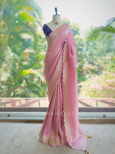 Noor-e-Tarang Purple Checks Weaved Saree with Embroidered Border