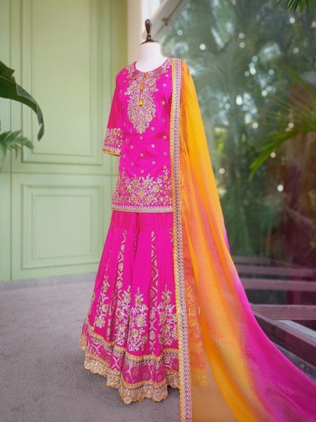 Rosvella Magenta Gharara Set with Sequin and Thread Work