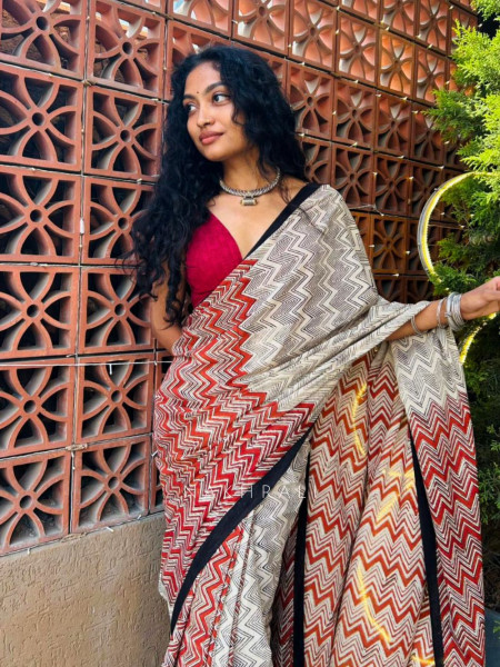 Vanilla Mist Mulmul Saree