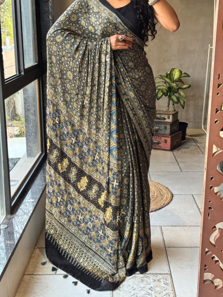 Rivanya Blue Modal Silk Saree with Zari Sequin Pallu