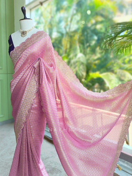 Noor-e-Tarang Purple Checks Weaved Saree with Embroidered Border