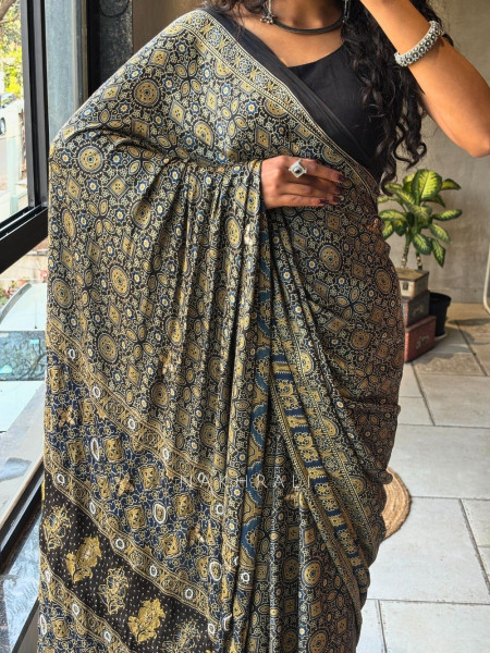 Rivanya Blue Modal Silk Saree with Zari Sequin Pallu