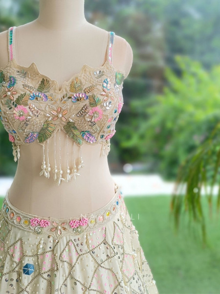 Ishvika Off-white Slub Silk & Tulle Carnival Lehenga Set