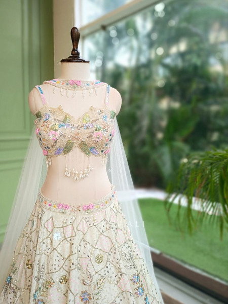 Ishvika Off-white Slub Silk & Tulle Carnival Lehenga Set