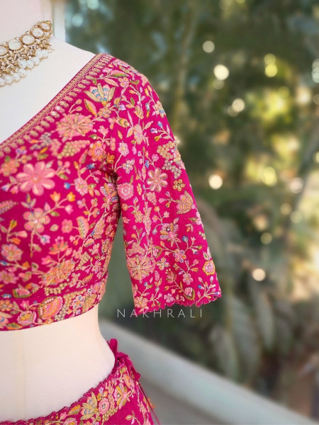 Mehwar Magenta Floral Embroidered Lehenga Set