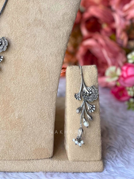 Tulip nest Pendant Set