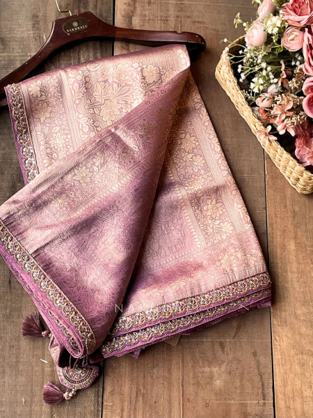 Rivora Purple Zari Woven Saree with Ornate Border Design