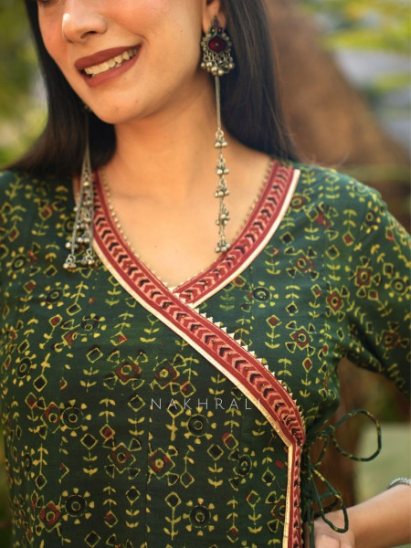 Umrao Green Angrakha Cotton Kurta Pant Set