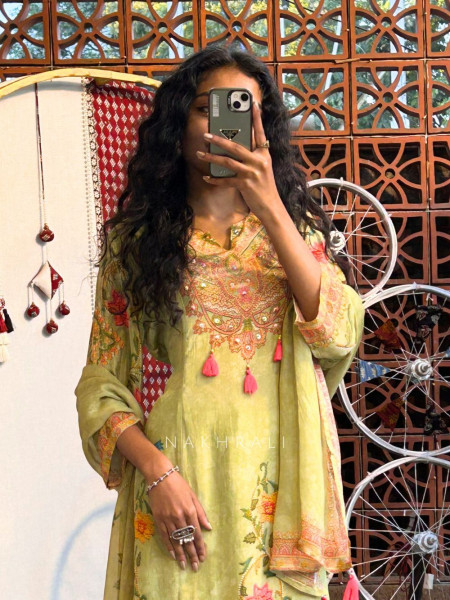 Aarya Green Floral Embroidered Suit Set