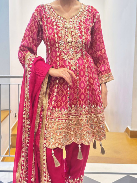 Aarvi Magenta Suit Set with Mirror and Gota Patti Work