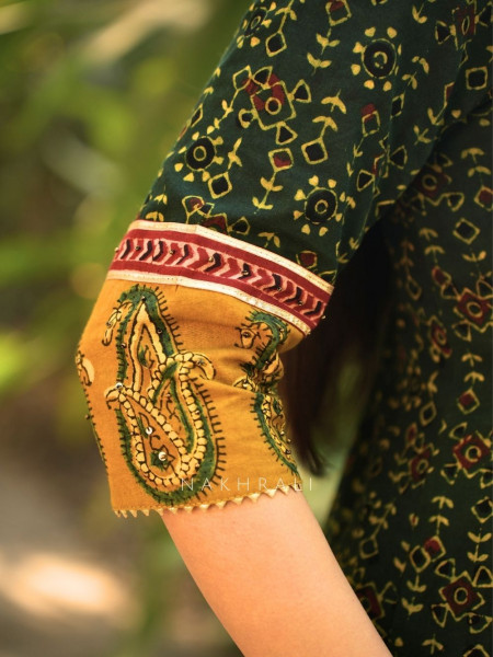 Umrao Green Angrakha Cotton Kurta Pant Set